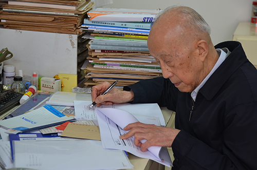 徐僖,五棓子塑料,高分子材料学家